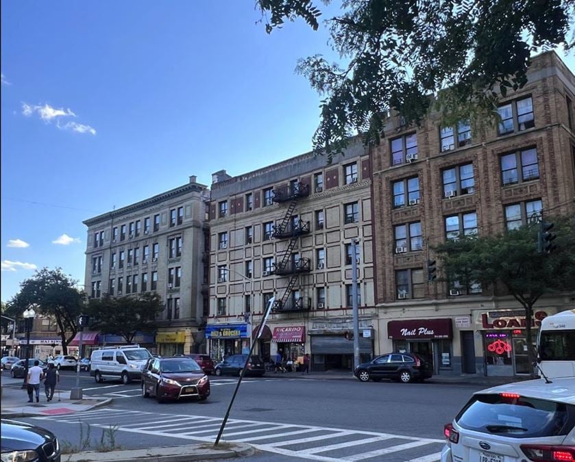 HIGH TRAFFIC CORNER: S BROADWAY AND MCLEAN