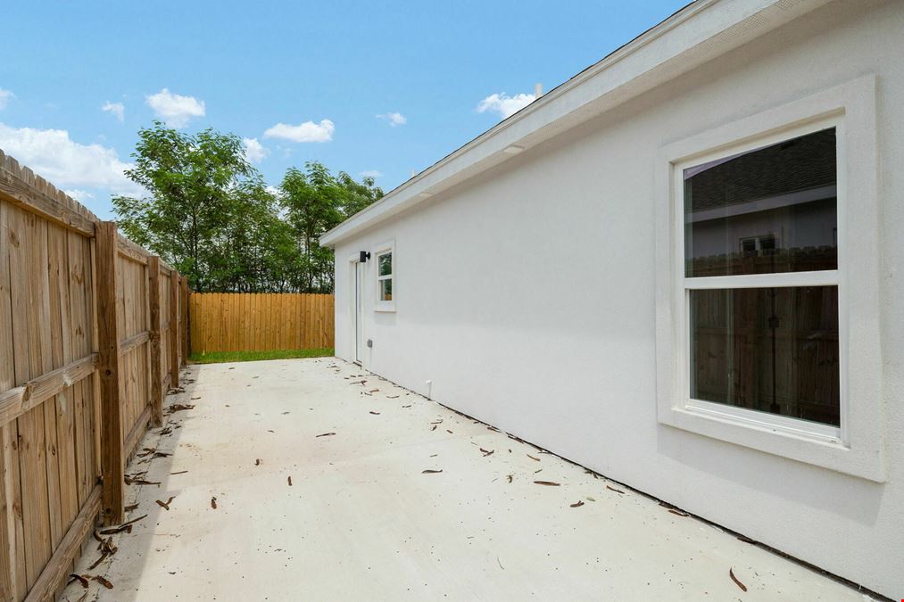 412 & 416 E. Acacia St., 
