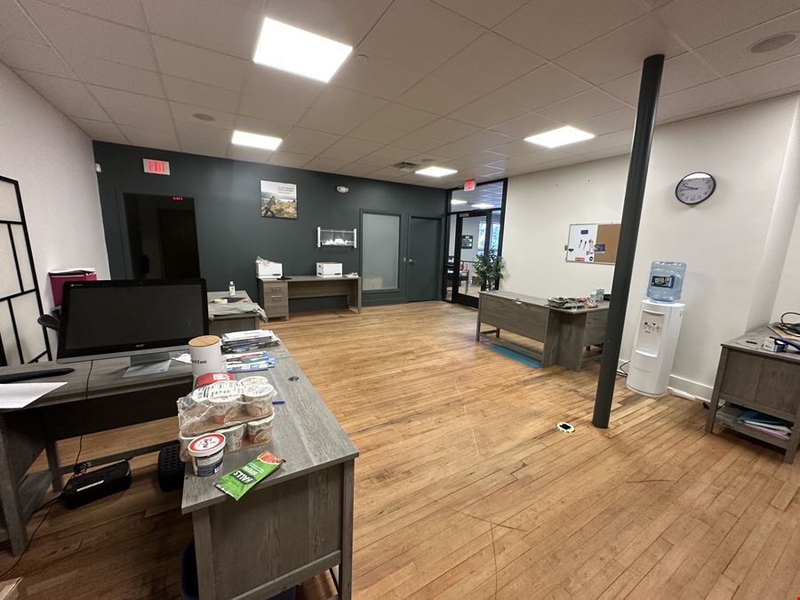 Retail / Office / Studio Space for Sublease