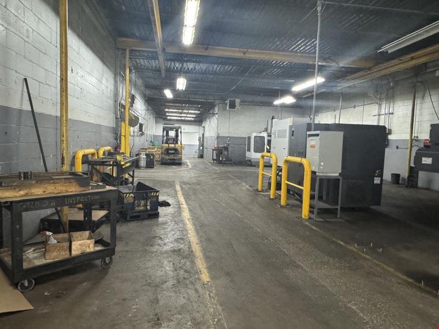 630 4th Street W, Lease