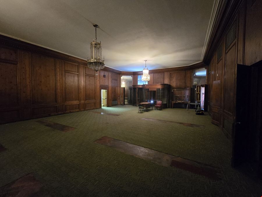 622 Jefferson Ave