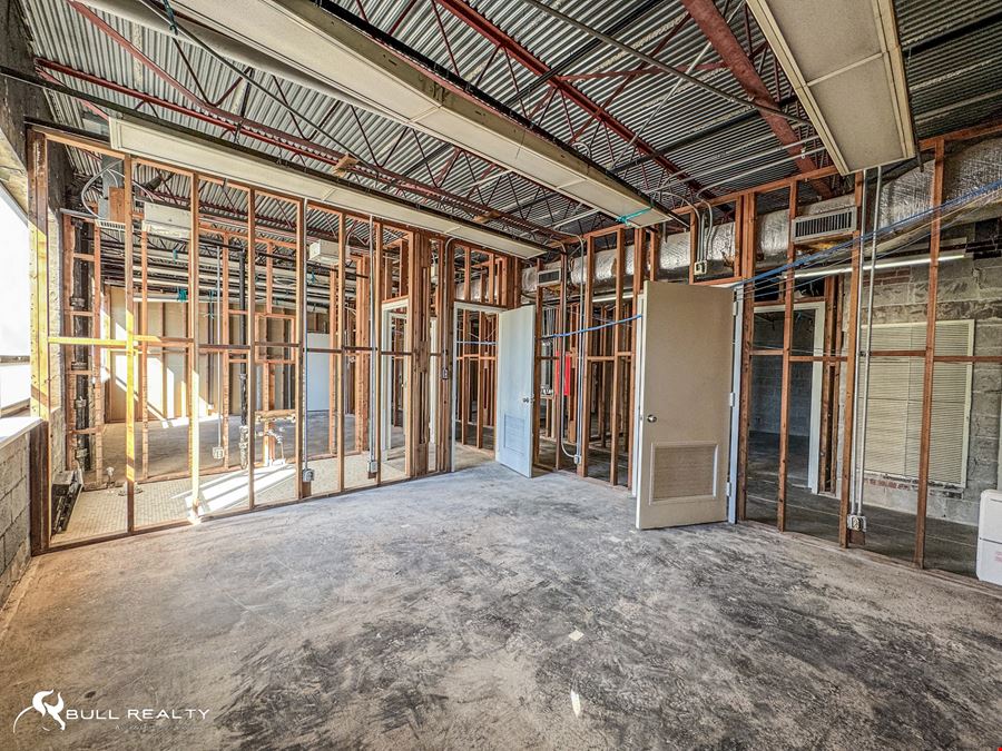 Multi-Tenant Office/Medical Building | Sale or Lease | ±13,000 SF | ±6,314 SF Available