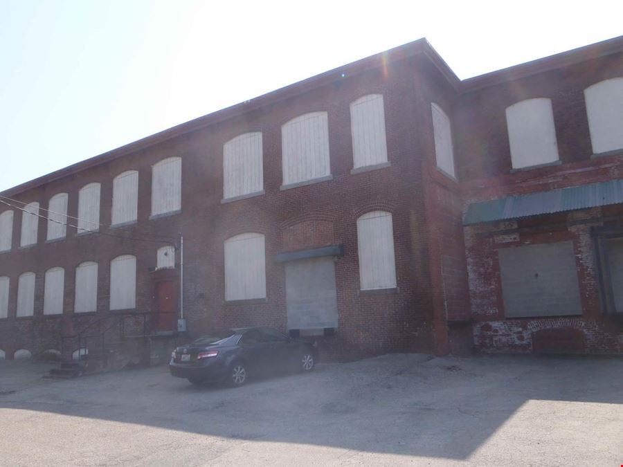 89-93 Dunnell Ln, Pawtucket, RI 02860