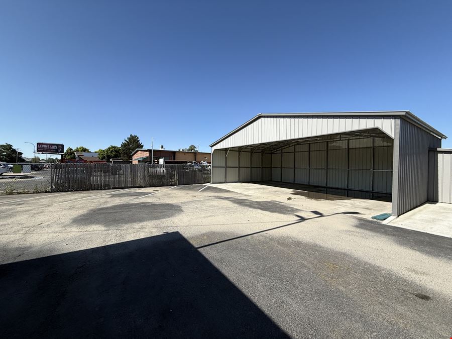 385 Sheridan Blvd