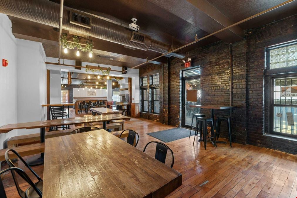 490 Pearl St - Turn Key Restaurant for Lease