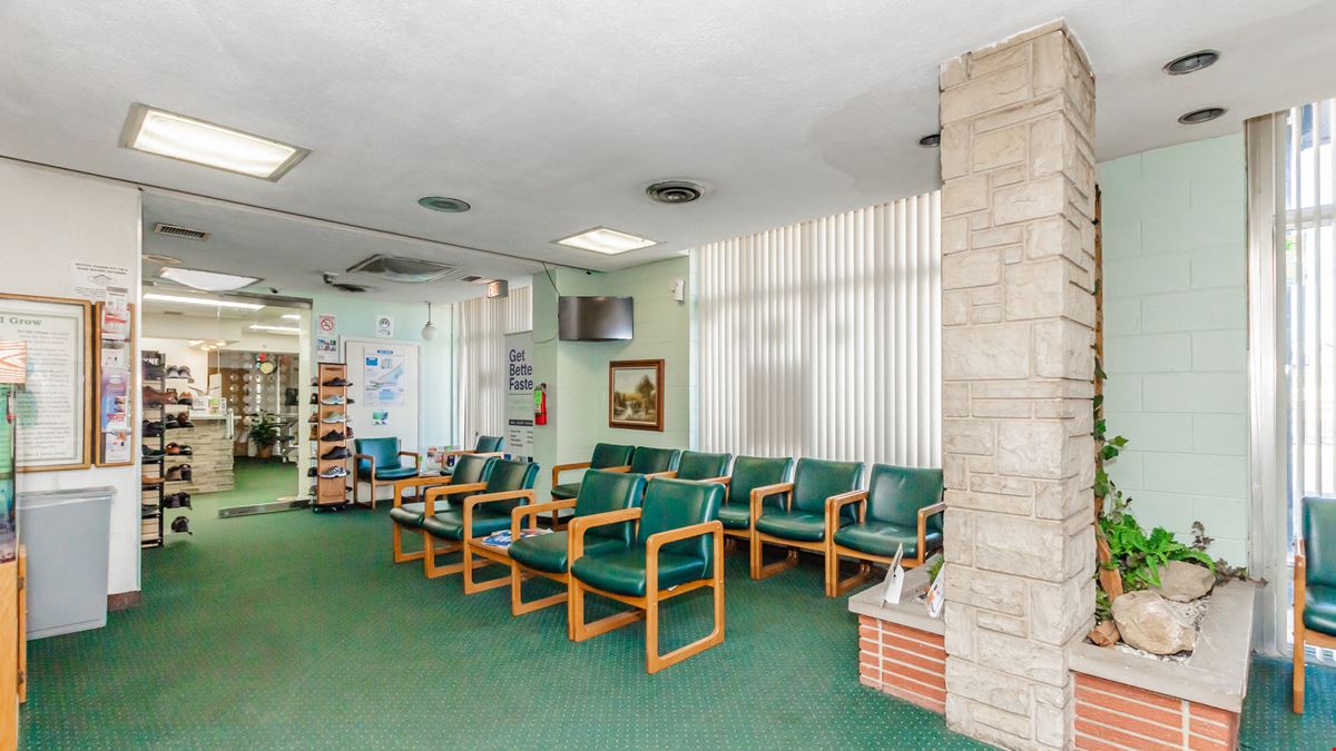 Montclare Medical Plaza