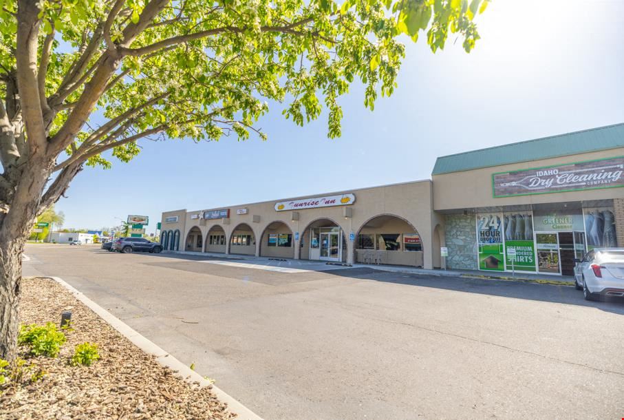 Owyhee Center Retail Plaza