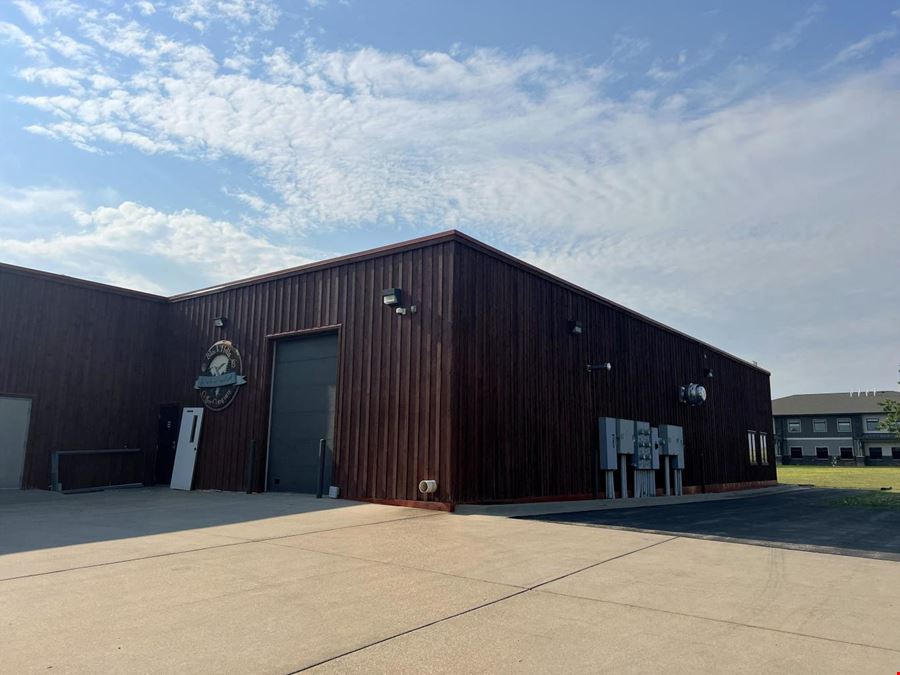Mt Rushmore Road Office & Retail Flex Space