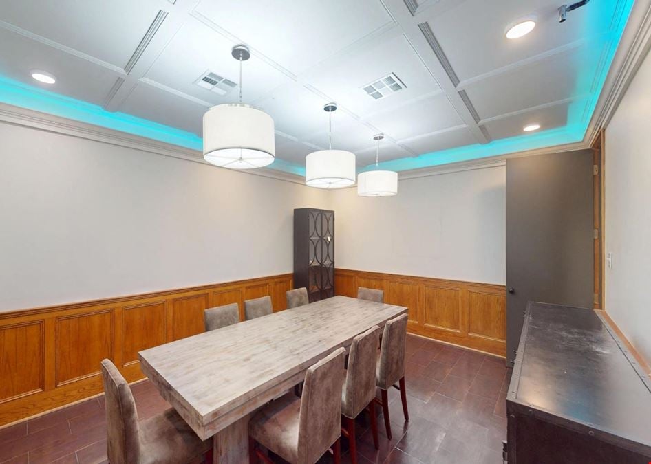 3201 General De Gaulle Drive