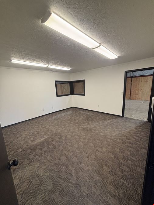 250 SE Booth Bend Rd