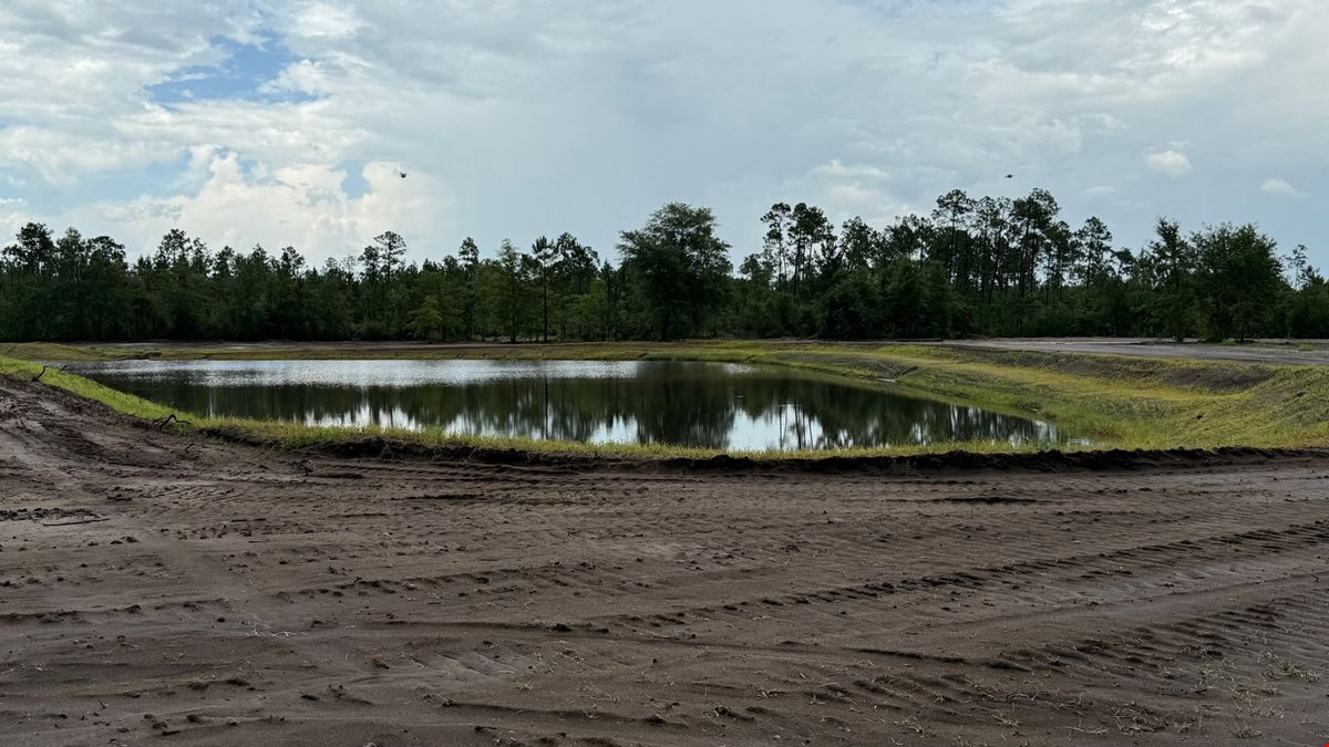 298 Acres in Fountain, FL | High-Fenced Hunting Ranch with Pond & Investment Potential