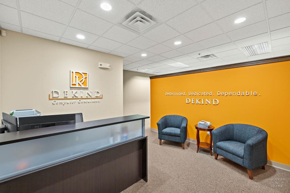 106 S Wynstone Park Dr, Ste 104. N Barrington, IL