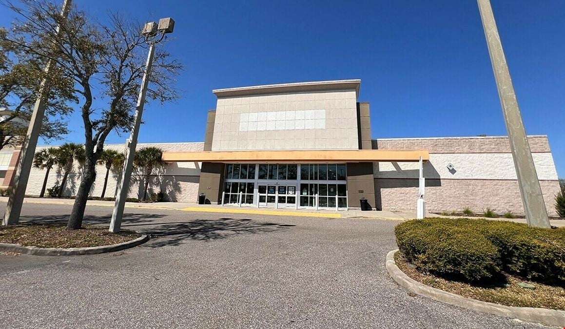 The Piers Shopping Center
