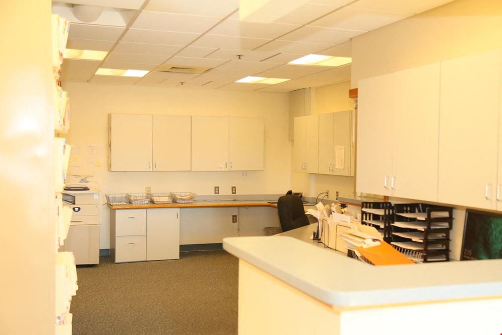 955 Main Street - Suite 305
