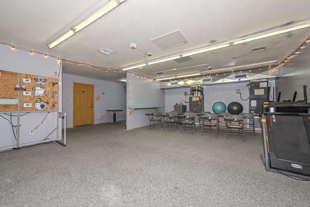 3 Suite Office Warehouse