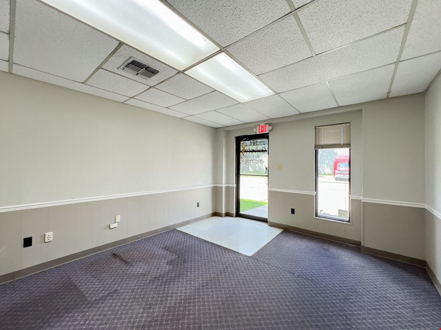 ±8,050 SF Office Warehouse in Rathborne Business Park
