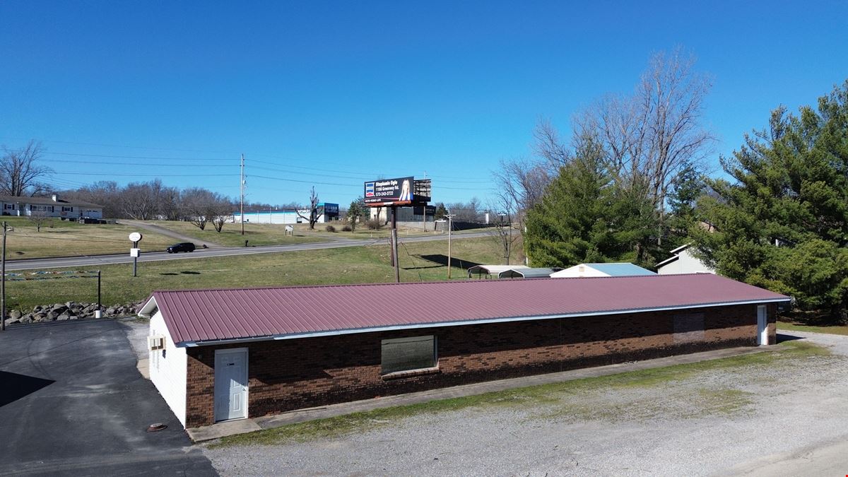 3226 Old Cape Rd - 2600 SF