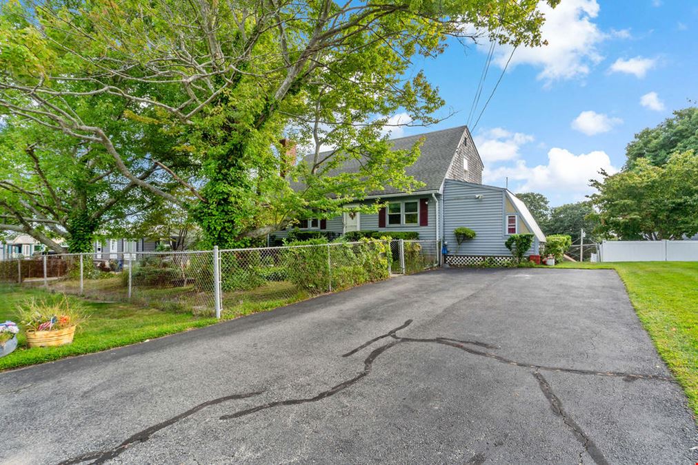 7 Charlotte Drive Bristol, RI 02809