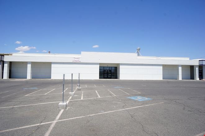 Preview of Retail space for Rent at 1710 East Gregory Avenue