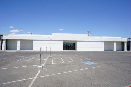 Preview of Retail space for Rent at 1710 East Gregory Avenue