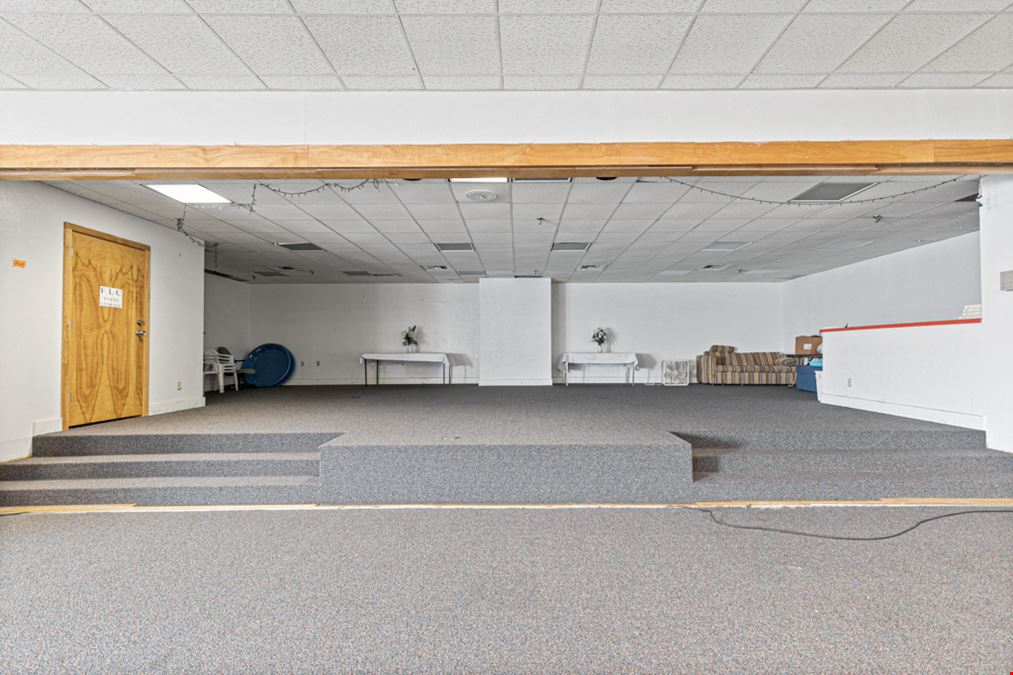 35,000 SF Church & 20,000 SF Youth Center For Sale in Downtown Greenville, TX