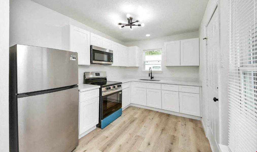7301 Sherman St, Houston 77011