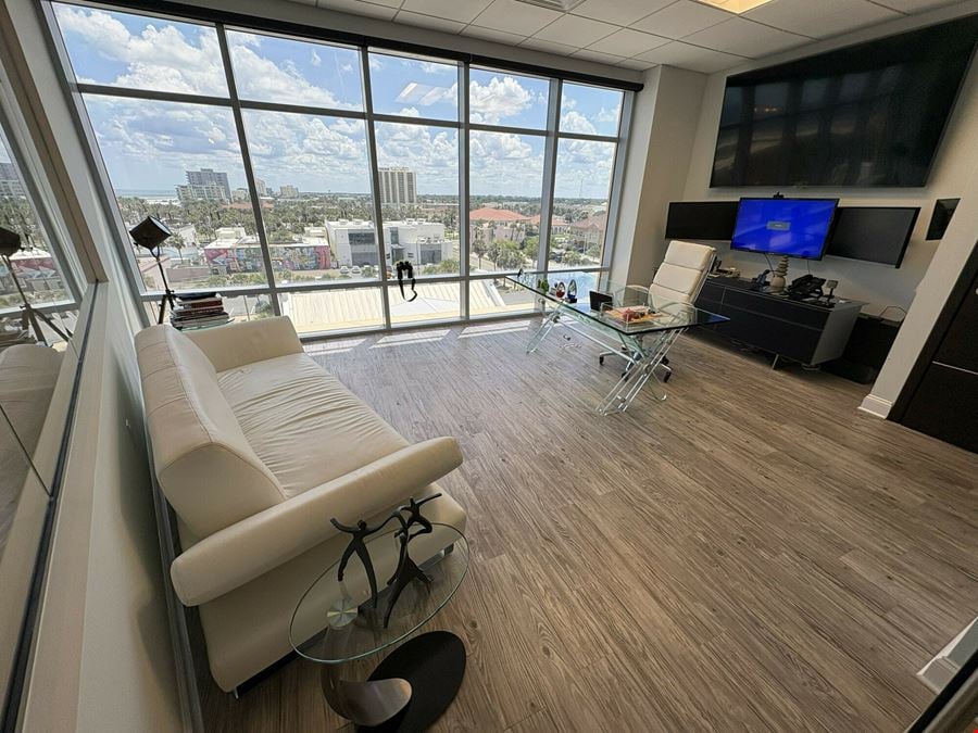 Metropolitan Suite 607