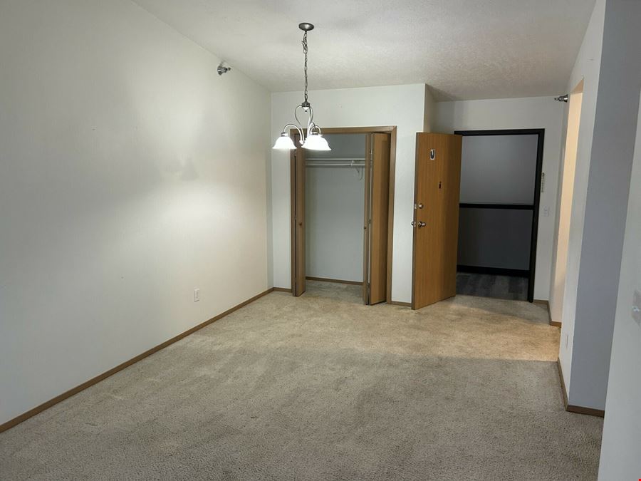 Fox Run Apartments