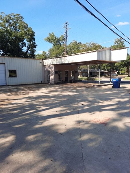 Preview of Unassigned space for Sale at 1124 E Houston Ave