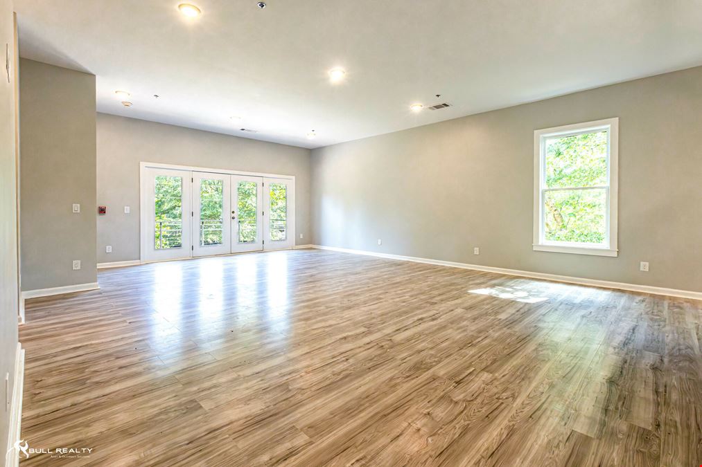 ± 4,899 SF Flexible Use Commercial/Residential Space in Oakhurst Atlanta | New Construction
