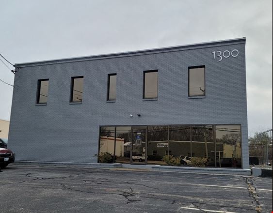 Preview of Office space for Rent at Jefferson Boulevard