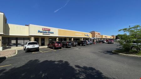 Preview of commercial space at 10-90 North Island Avenue