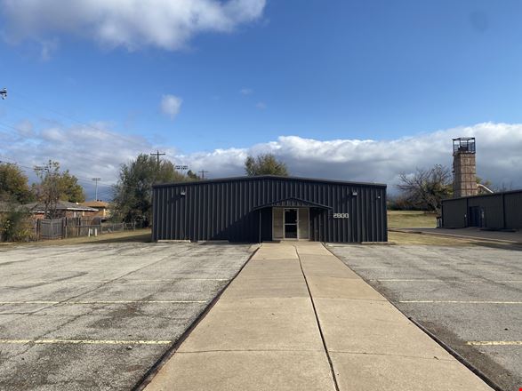 Preview of Office space for Rent at 2800 S Glenn Avenue