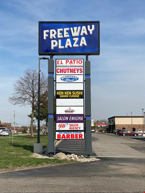 Freeway Plaza