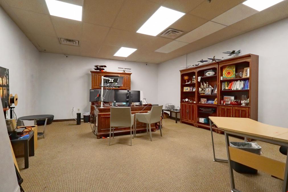 Professional Office Suite For Lease