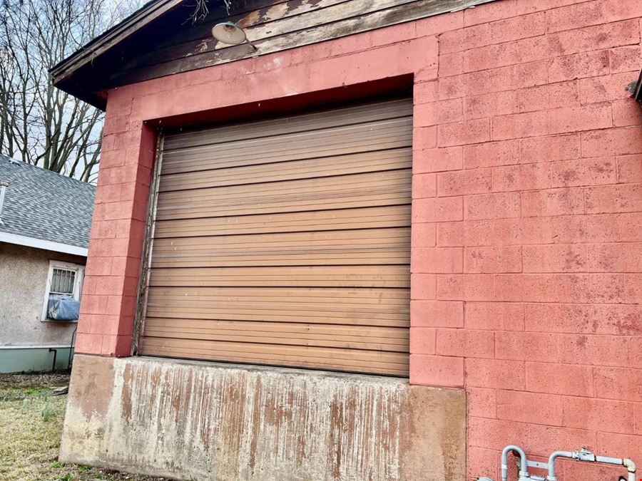 204 E 10th St