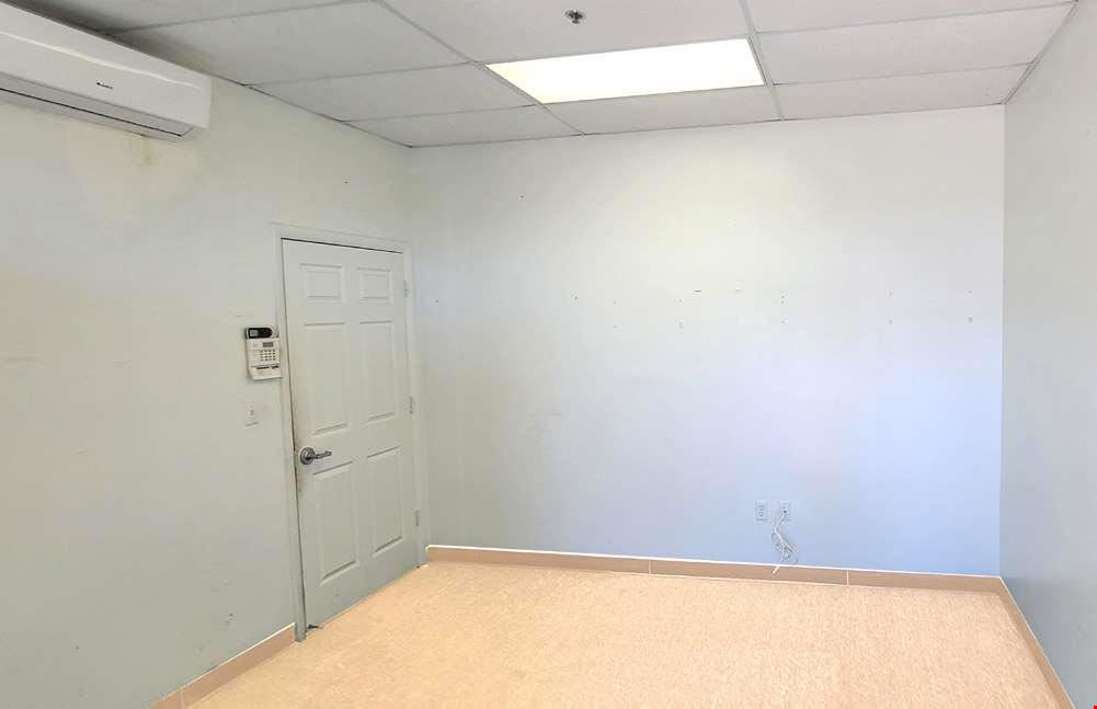 Office/warehouse available in Sunrise Com Pk