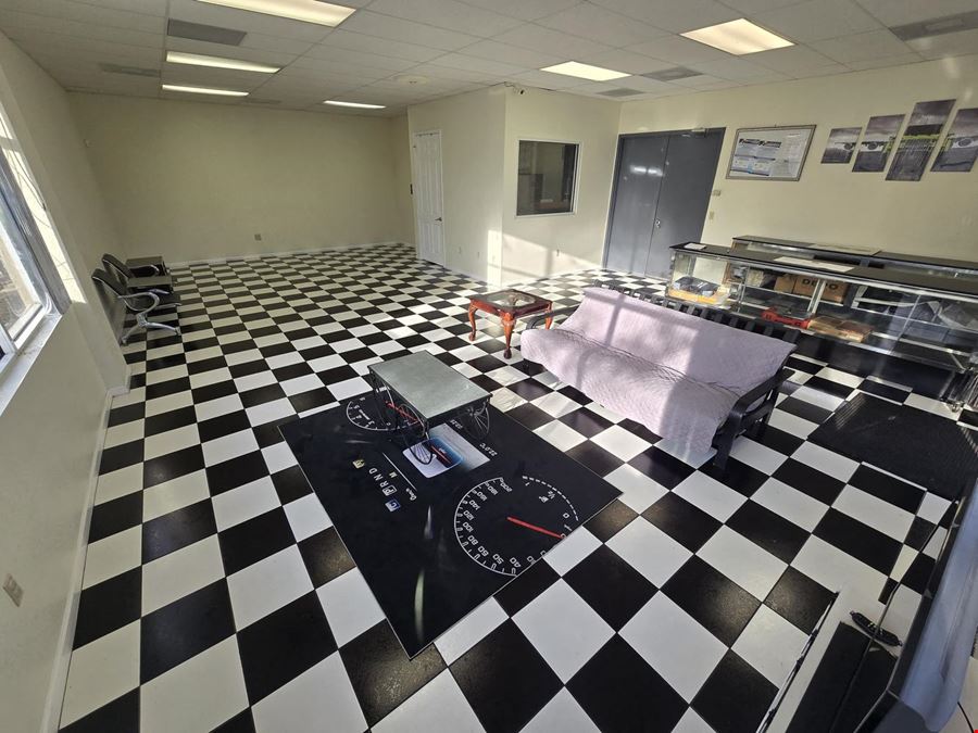 Industrial Flex Space | Corner Unit