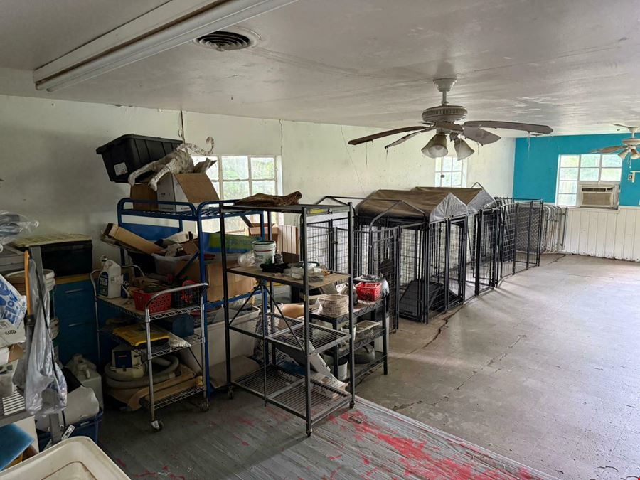 2nd Gen Dog Grooming Space For Sale/Lease