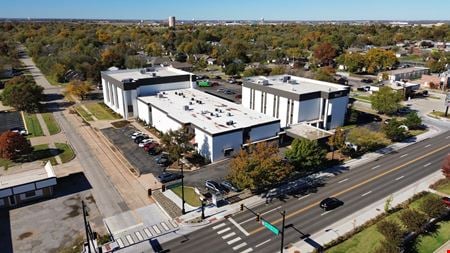 Preview of Office space for Sale at 900 & 950 N Porter Ave