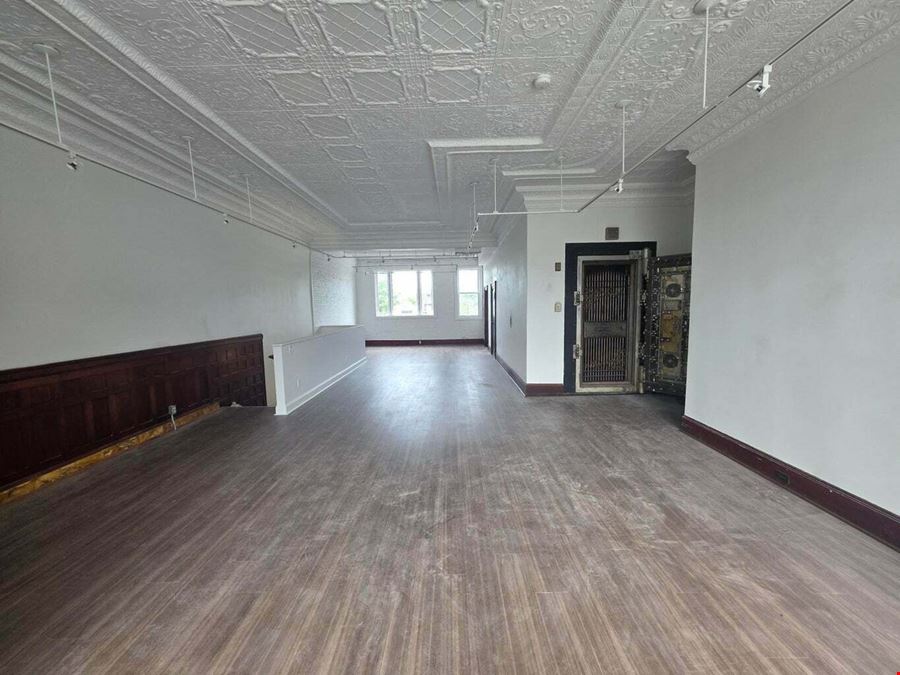 429 Main St