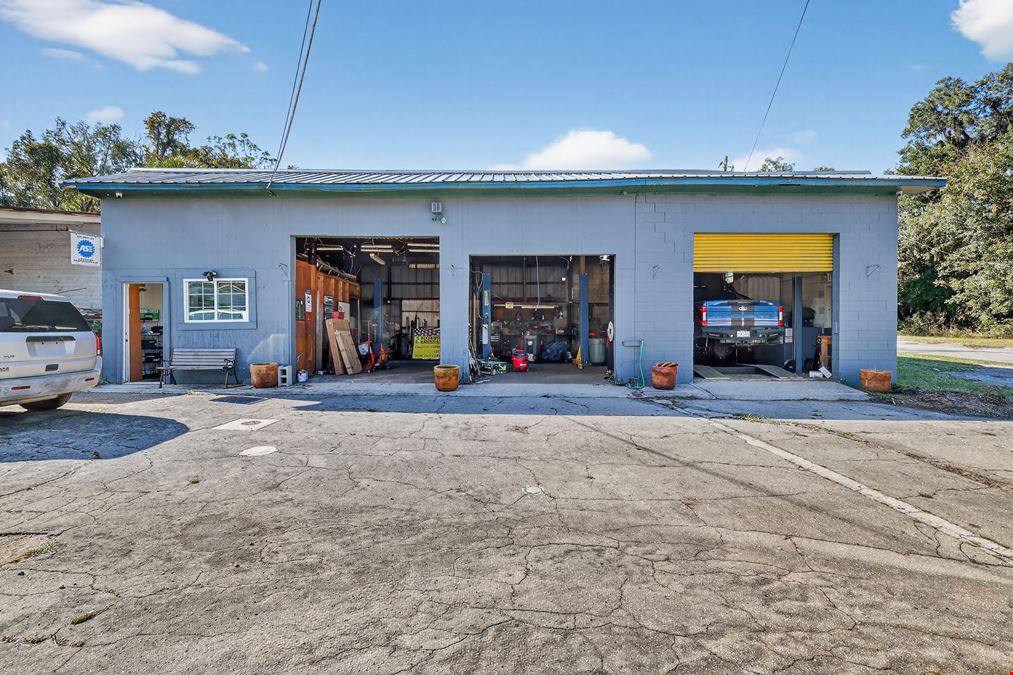 20700 9 St