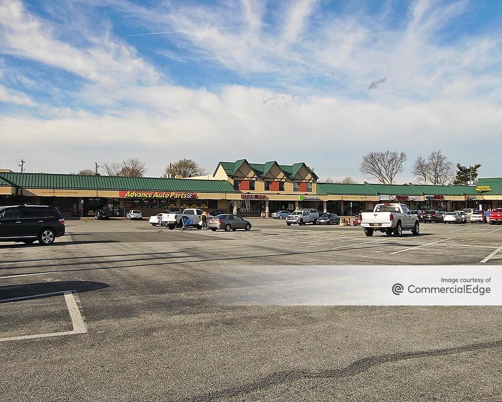 Crossroads Shopping Plaza