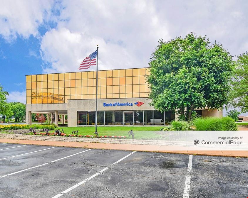2200 West Port Plaza Drive