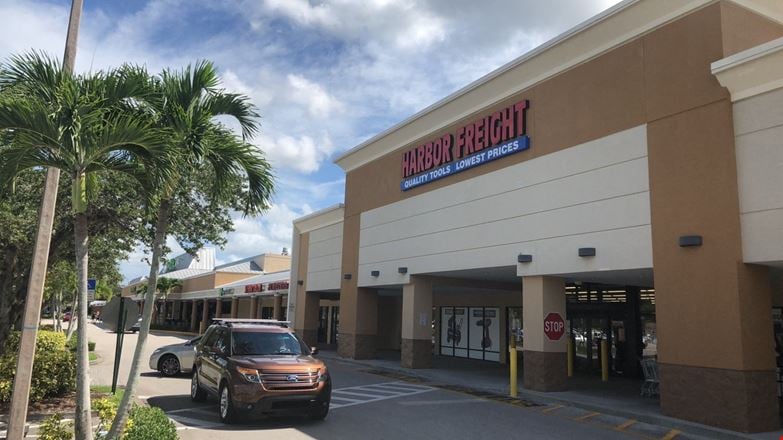 Preview of Retail space for Rent at 60 Kings Avenue