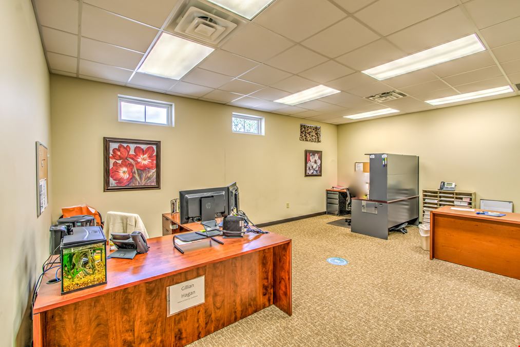 1225 W Wheeler Pkwy