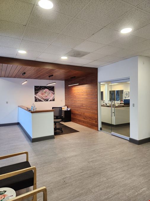 Professional Office Suites for Lease