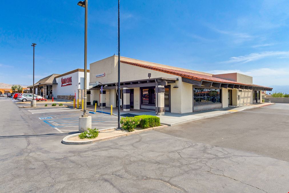 ±5,959 SF Drive-Thru Available