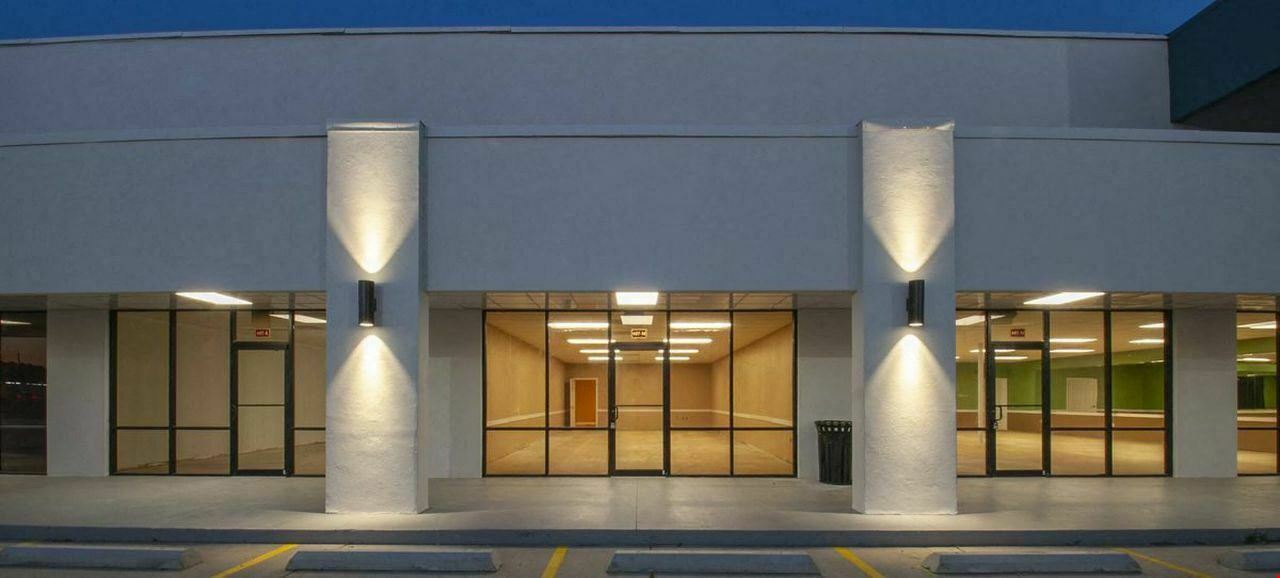 Magnolia Marketplace Service Center & Retail Space For Lease