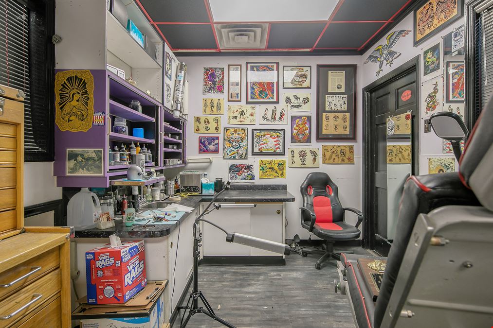 Former Tattoo Shop Site – Ideal for Owner-User